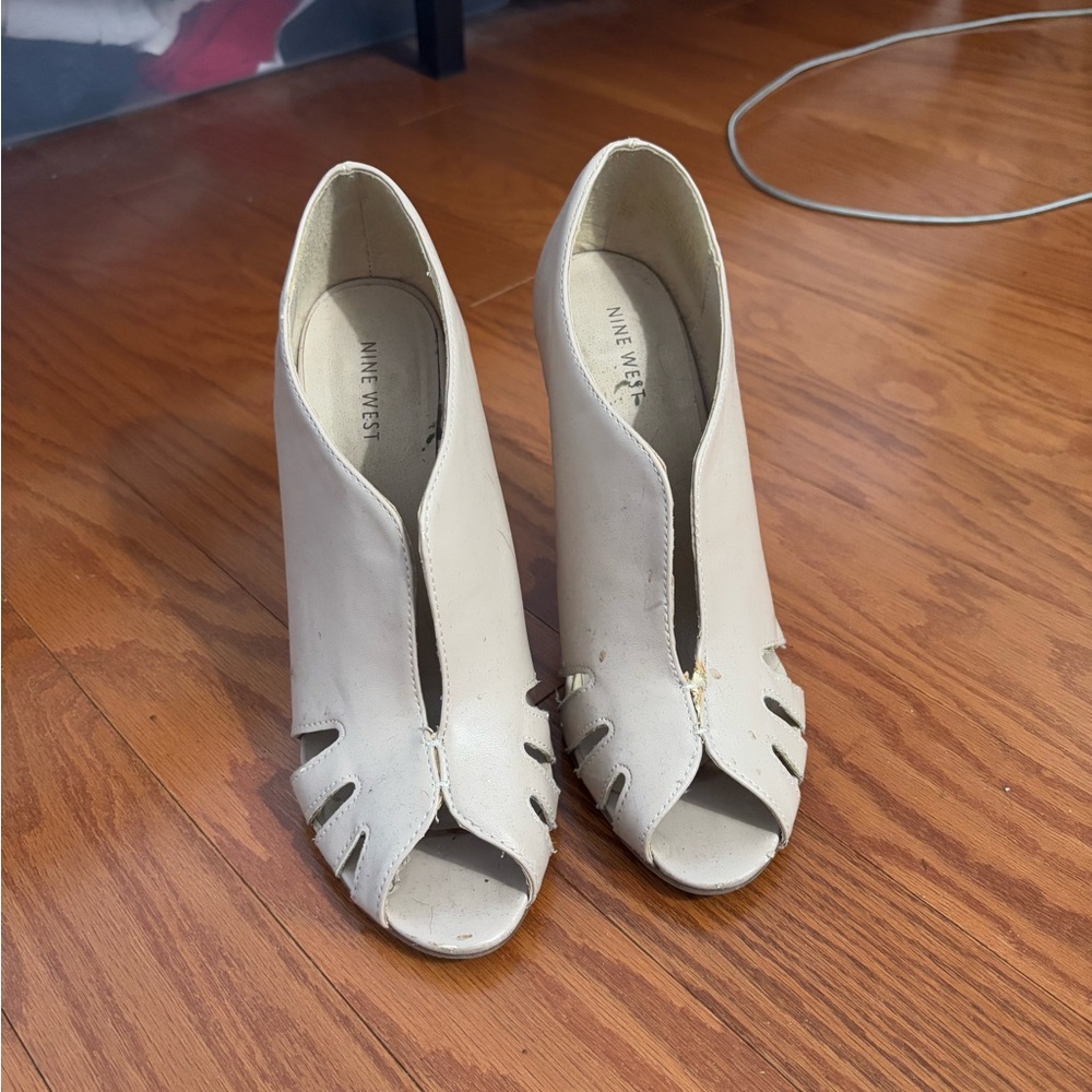 Nine West Beige Heels
